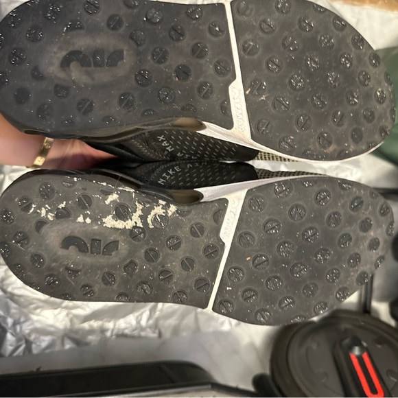 Nike running shoes - Picture 3 of 5